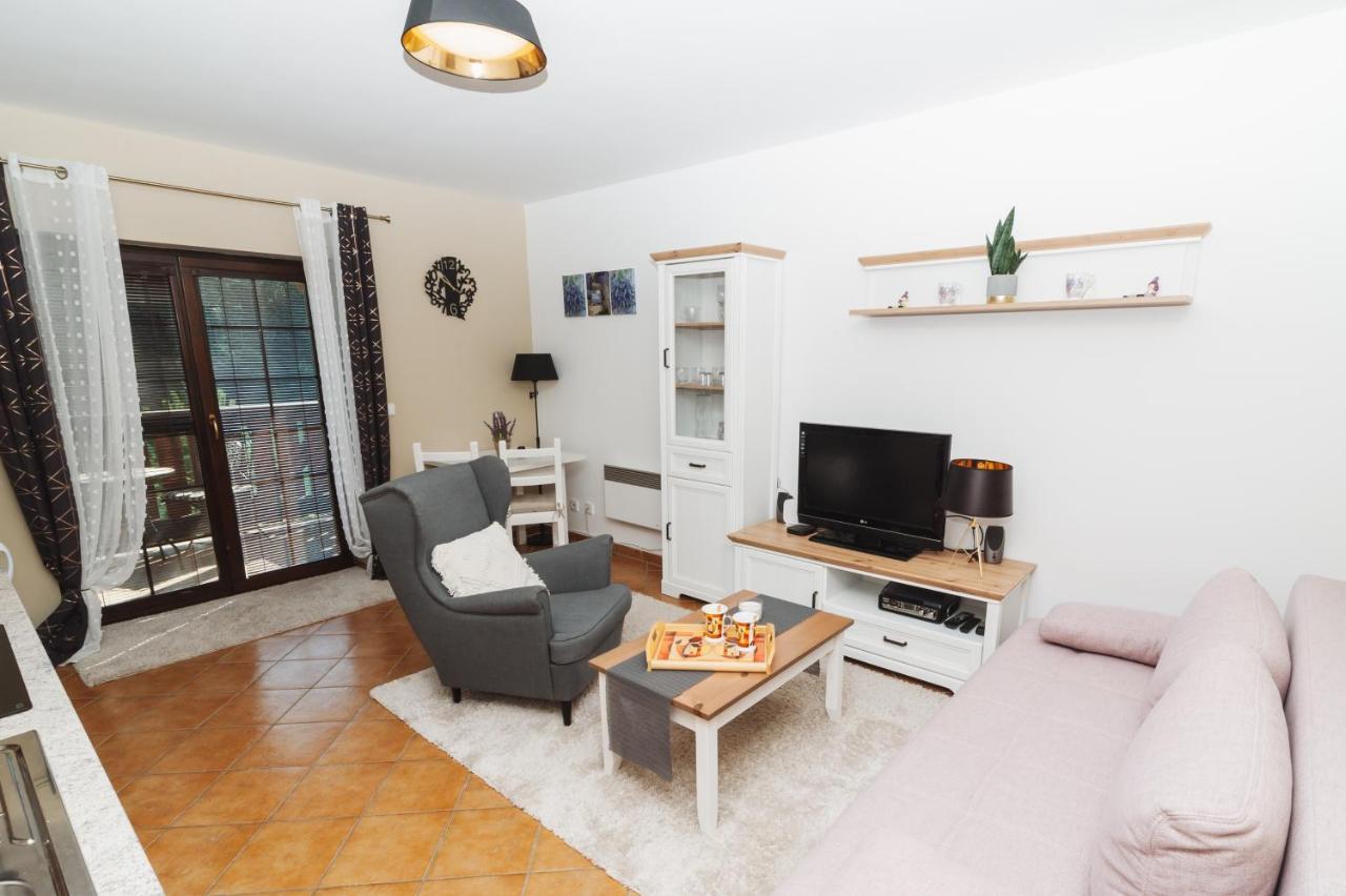 Vila Viktoria - Apartman Viktoria 2 Ruzomberok Bagian luar foto